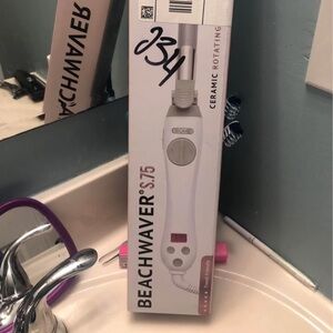 Beachwaver S.75 Ceramic Rotating Curling Iron - White